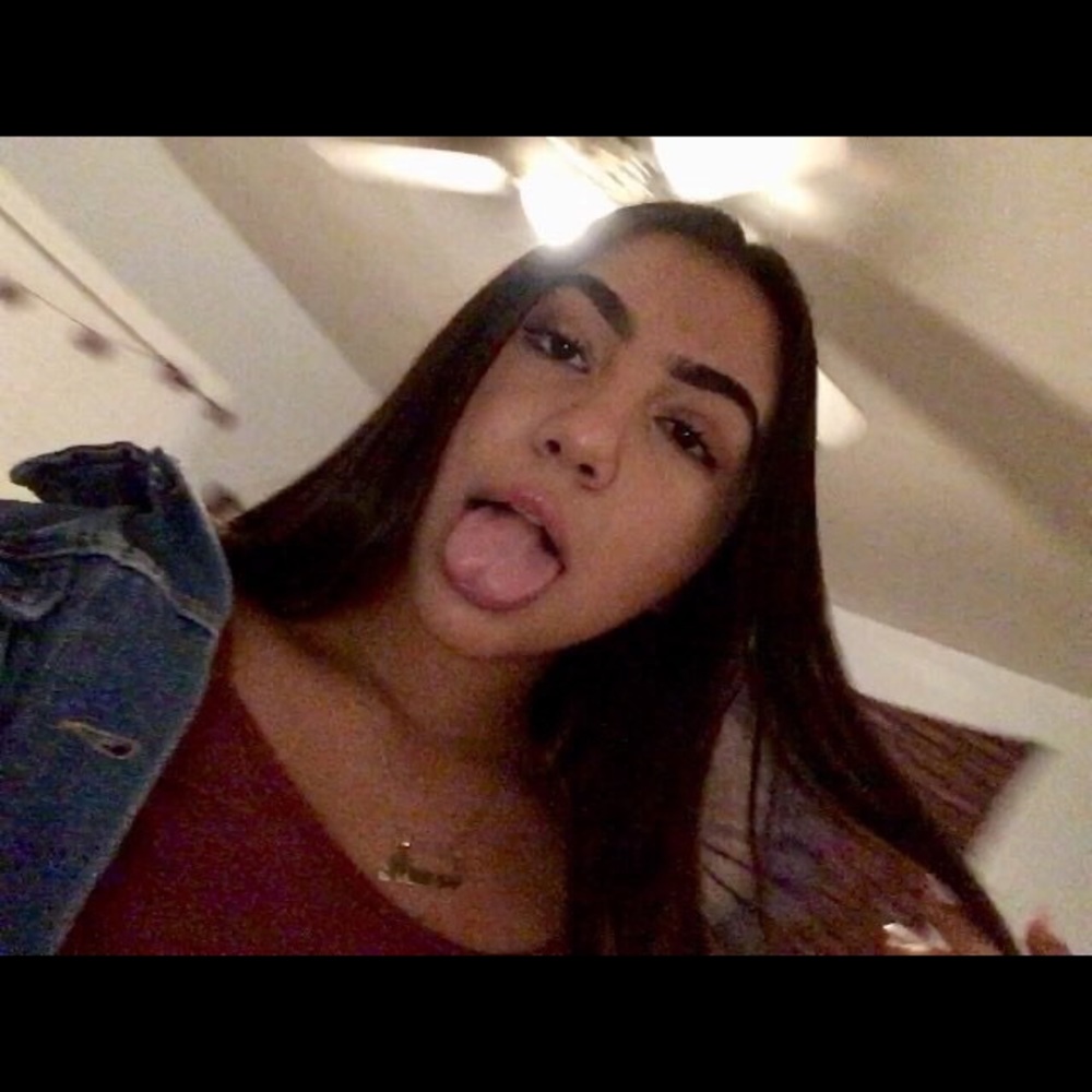 Meet your Posher, Renee